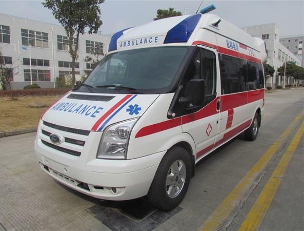 大连儿童医院租用私人救护车到防城港市东兴市跨省救护车出租哪里实惠