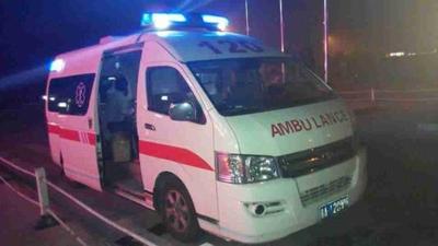 酒泉市人民医院预约私人救护车租赁到重庆市黔江区 120救护车出租费多少钱