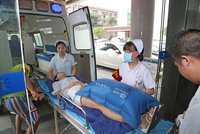 珠海市妇幼保健院私人救护车租赁到鹰潭市月湖区 救护车出租 电话是多少