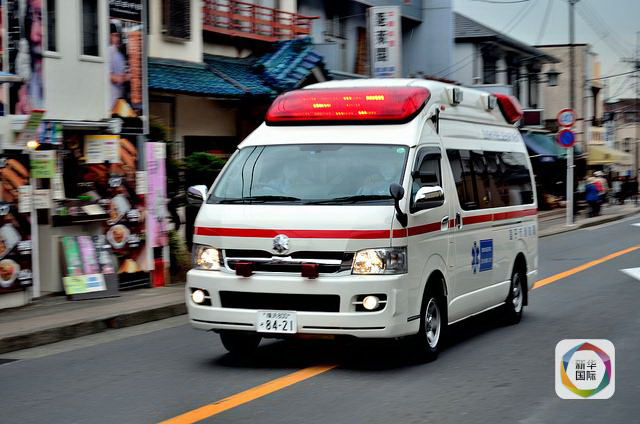 岳阳市人民医院租赁私家救护车转院到咸阳市乾县 救护车出租的价格是多少