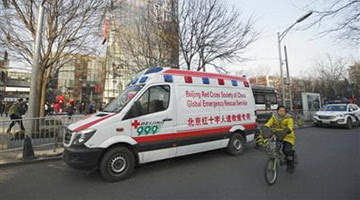 北京大学人民医院（北大人民医）租私家救护车转院到伊春市铁力市 救护车出租公司哪里实惠