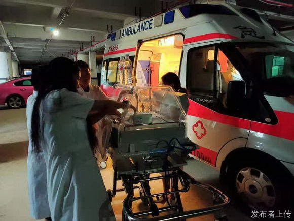 漯河市人民医院救护车出租到玉树藏族治多县 120救护车出租费多少钱