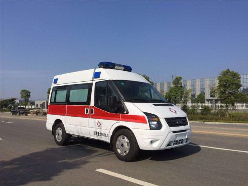 桂东人民医院（梧州地区人民医院）租用私人救护车到南宁市兴宁区 救护车出租服务哪里比较好