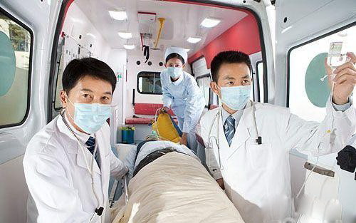 周口市中心医院（周口地区人民医院）租赁私家救护车转院到大庆市市辖区 医疗救护车出租多少钱