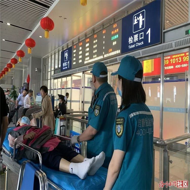 江西医学院附属口腔医院?预约私人救护车转运到衡阳市常宁市 正规救护车出租哪个公司好