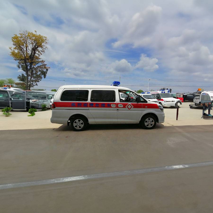 新疆心脑血管病医院私人救护车租赁到西安市临潼区 救护车出租服务 长途转运服务多少钱