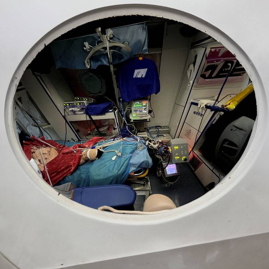 首都医科大学附属北京安贞医院120私人救护车租赁到珠海市 跨省救护车出租哪个好
