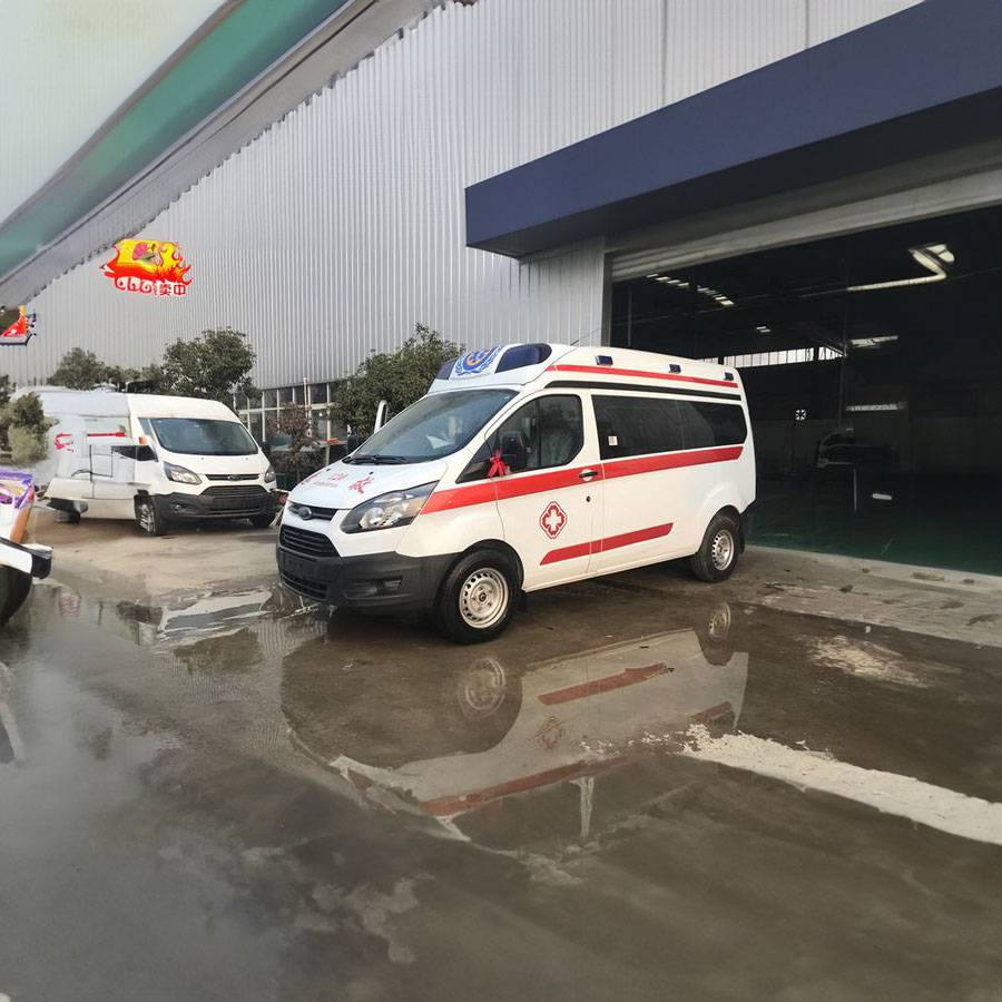 乌鲁木齐铁路局中心医院私人救护车出租到鸡西市梨树区 救护车出租电话是多少
