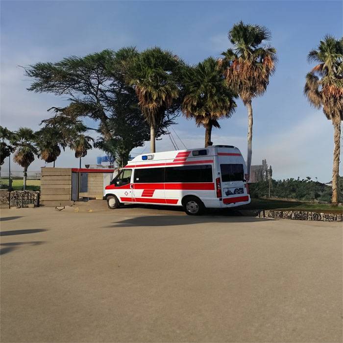 吉林大学第三医院租私家救护车转院到秦皇岛市市辖区 出租救护车一般多少钱