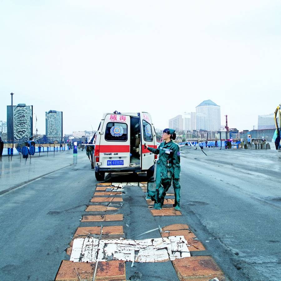 遵义医学院附属口腔医院120私人救护车租赁到红河哈尼族彝族泸西县 哪里有长途救护车出租