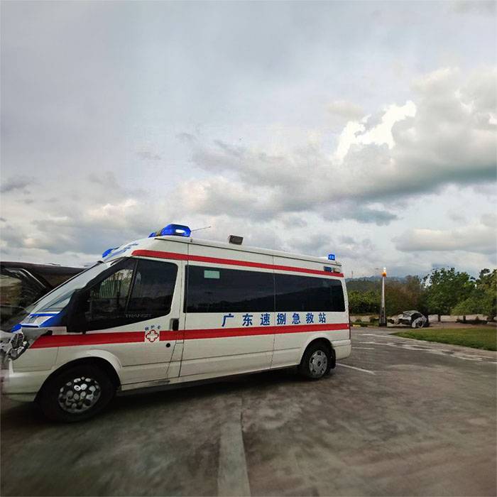 新疆生产建设兵团总医院租用私人救护车到葫芦岛市兴城市 出租一趟救护车多少钱