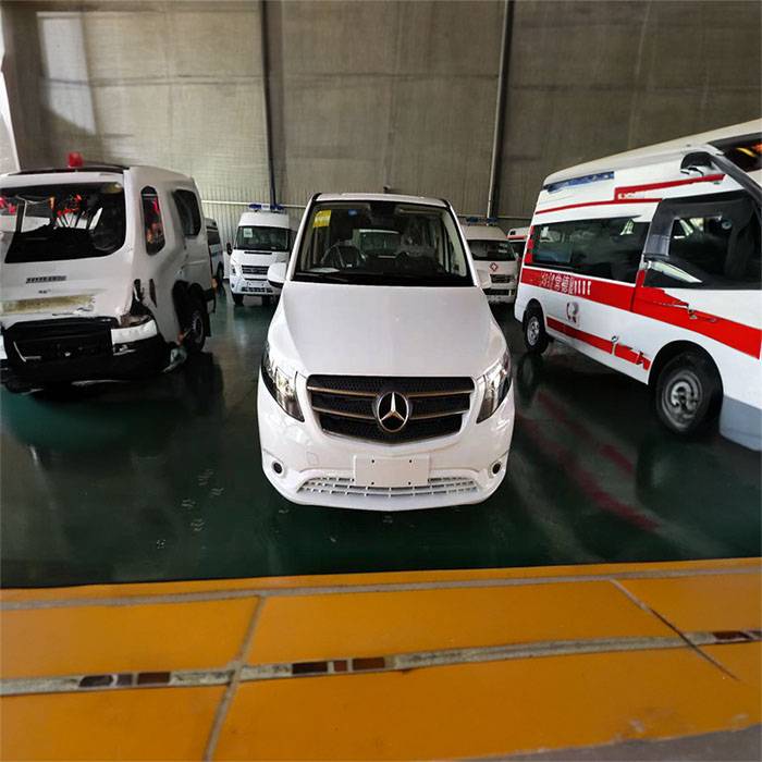 武警重庆总队医院出租急救车护送到贺州市昭平县 哪里救护车出租