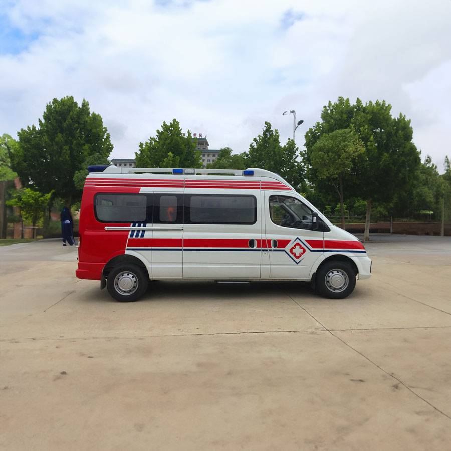 江苏省妇幼卫生保健中心租赁正规救护车到鸡西市虎林市 救护车出租收费多少