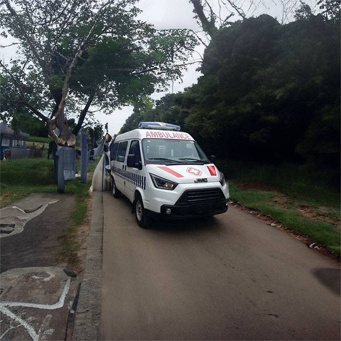 武汉市医院救护车出租到成都市郫县 专业救护车出租电话多少