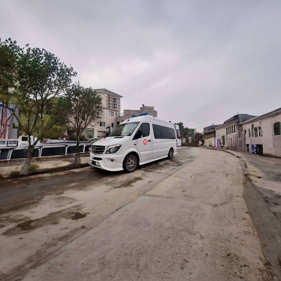 湖州市第三人民医院湖州市精神病院租赁私人救护车到黄冈市英山县 救护车出租长途多少钱
