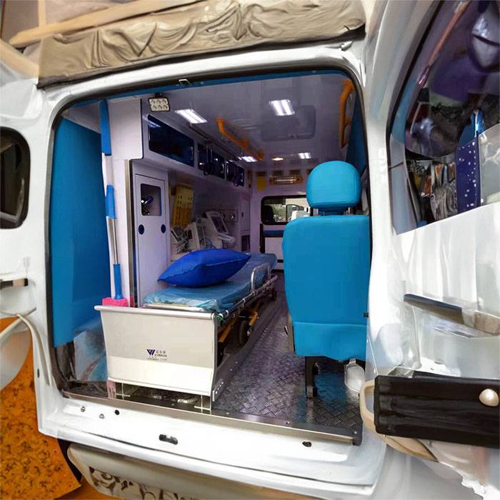 贵阳中医学院第二附属医院120私人救护车租赁到防城港市东兴市 跨省救护车出租电话多少