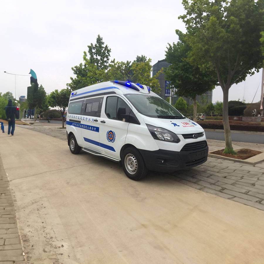昆明市中医院出租急救车护送到济宁市兖州市 救护车出租车多少钱一公里