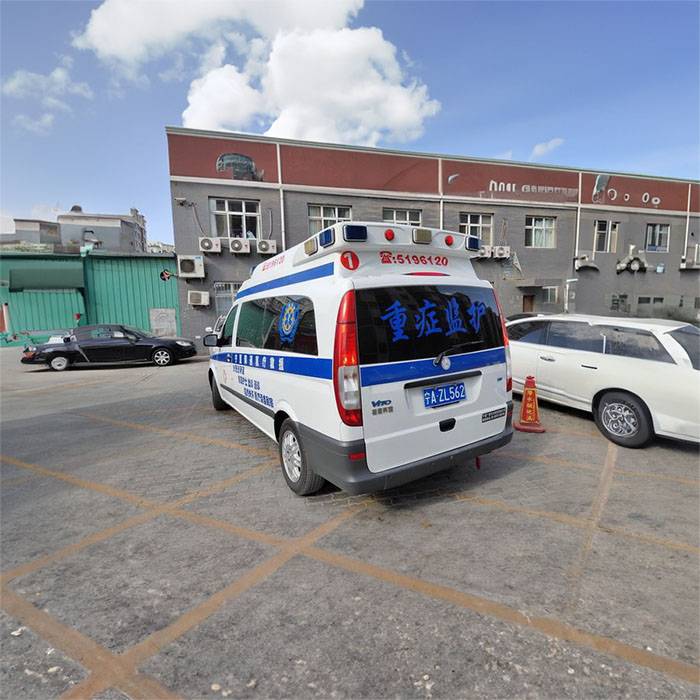 山东中医药大学第二附属医院出租急救车护送到曲靖市 长途救护车出租哪里专业