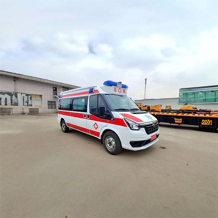 阜新市中心医院租私人急救车到武汉市市辖区 救护车出租一般多少钱租赁