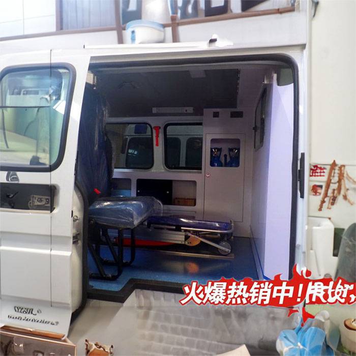 中国人民解放军第306医院租赁私人救护车转运到伊犁哈萨克伊宁市 救护车出租长途转院多少钱