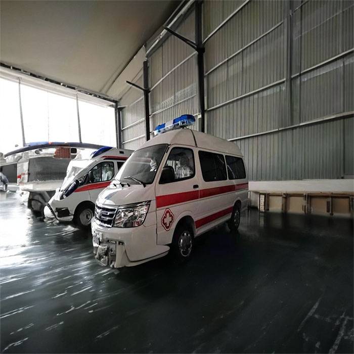 泸州医学院附属医院租私人救护车到乌兰察布市兴和县 有哪些救护车出租