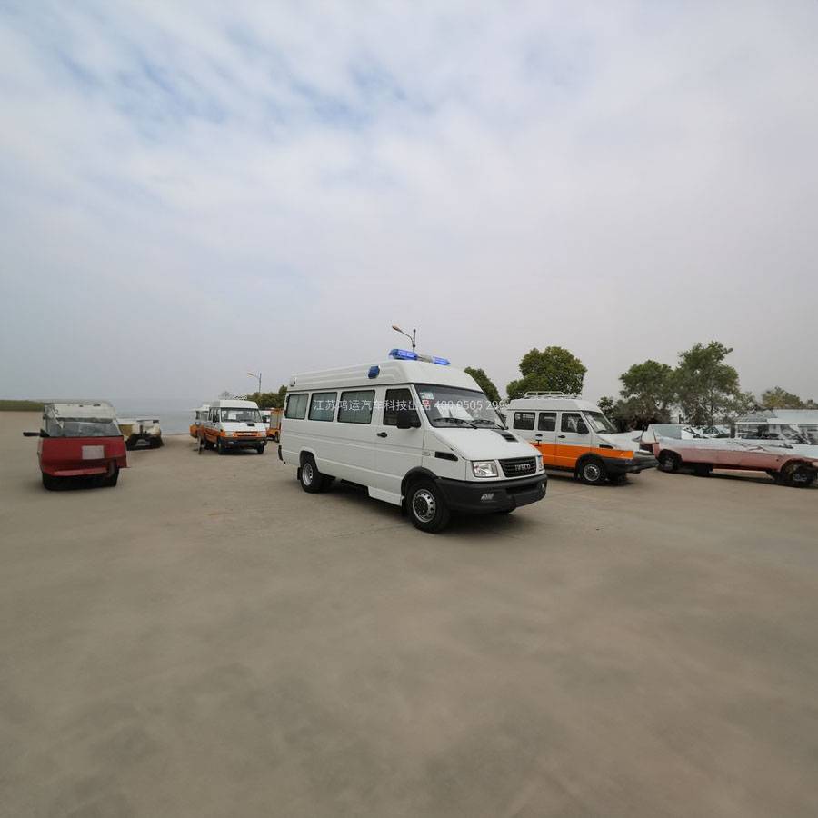 中国人民解放军海军总医院预约私人救护车租赁到连云港市海州区 救护车出租公司哪个好