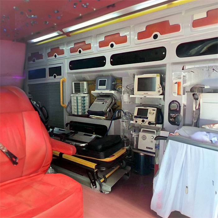 北京大学口腔医院租赁私人救护车转运到安庆市潜山县 出租救护车多少钱
