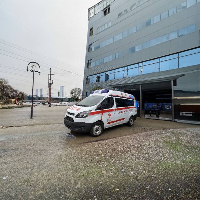 鄂州市中医院租私人救护车转院到银川市金凤区 出租转院救护车多少钱
