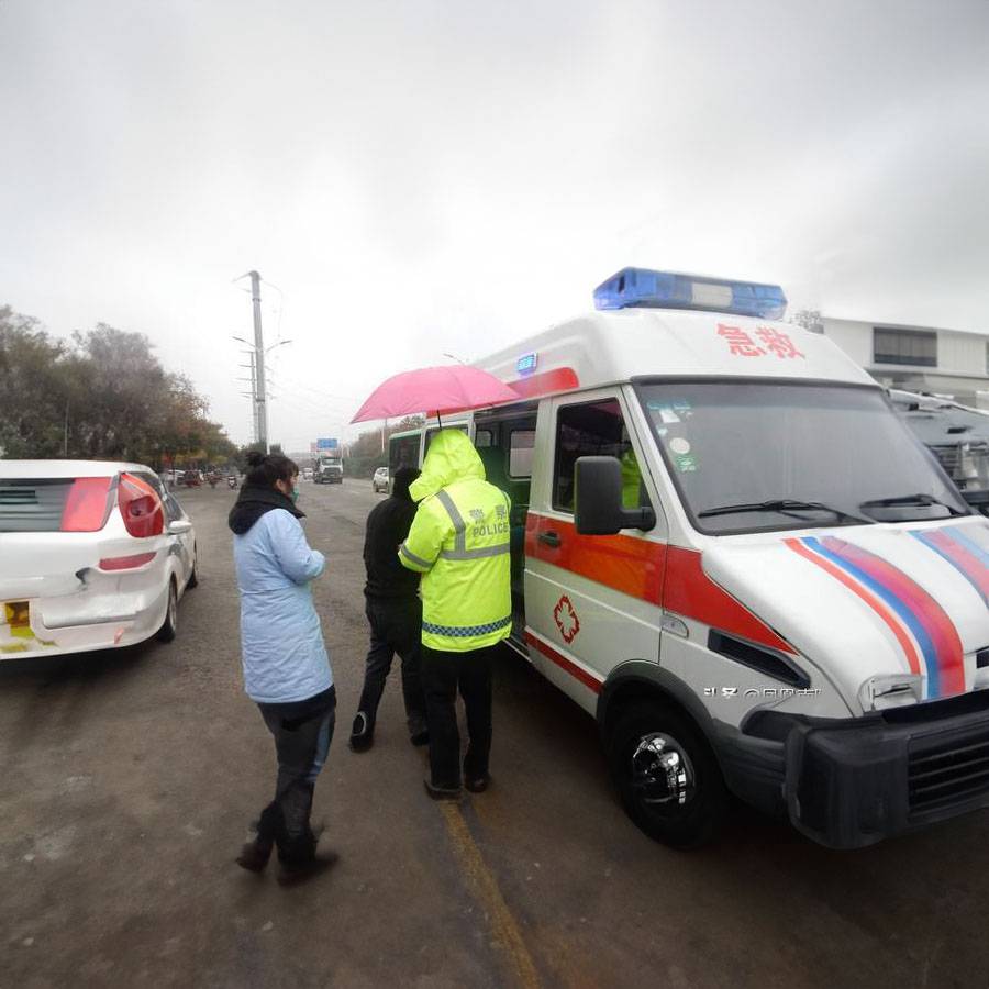济南施尔明眼科医院?租赁私人救护车转运到巴音郭楞蒙古若羌县 救护车出租要交多少钱