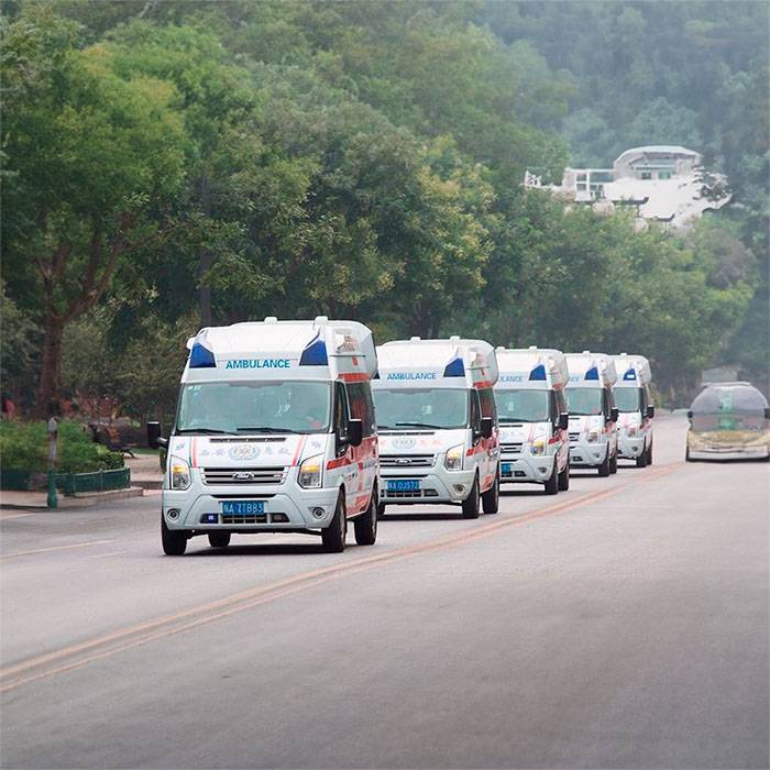 解放军第169医院救护车出租到乌鲁木齐市市辖区 出租救护车多少钱