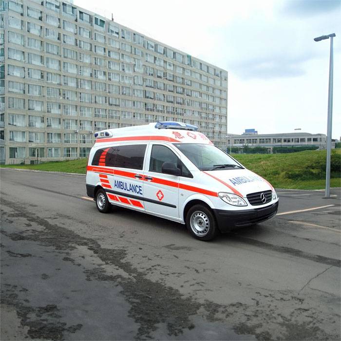 广州医学院第二附属医院（广医二院）120私人救护车租赁到文山壮族苗族文山县 救护车出租车多少钱一公里