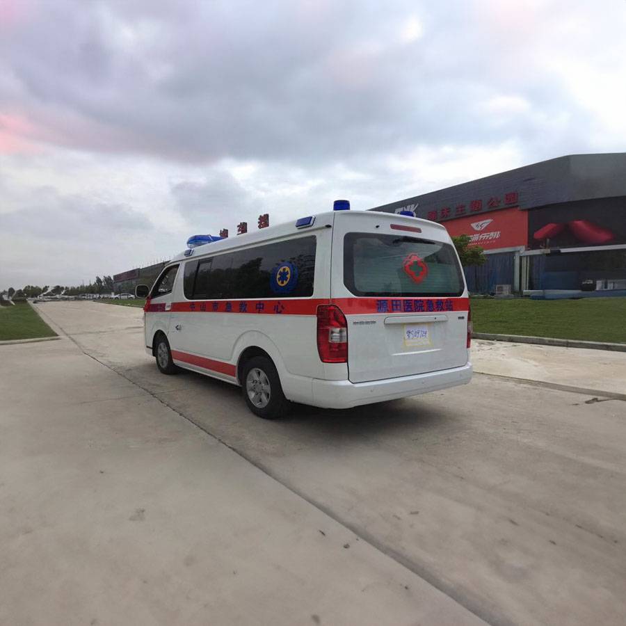 中南大学湘雅医学院附属海口医院私人救护车租赁到赣州市崇义县 私人120救护车出租多少钱