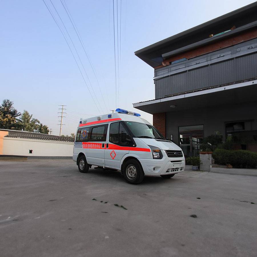 兰州大学第二附属医院租救护车护送到广元市市辖区 救护车出租收费多少钱