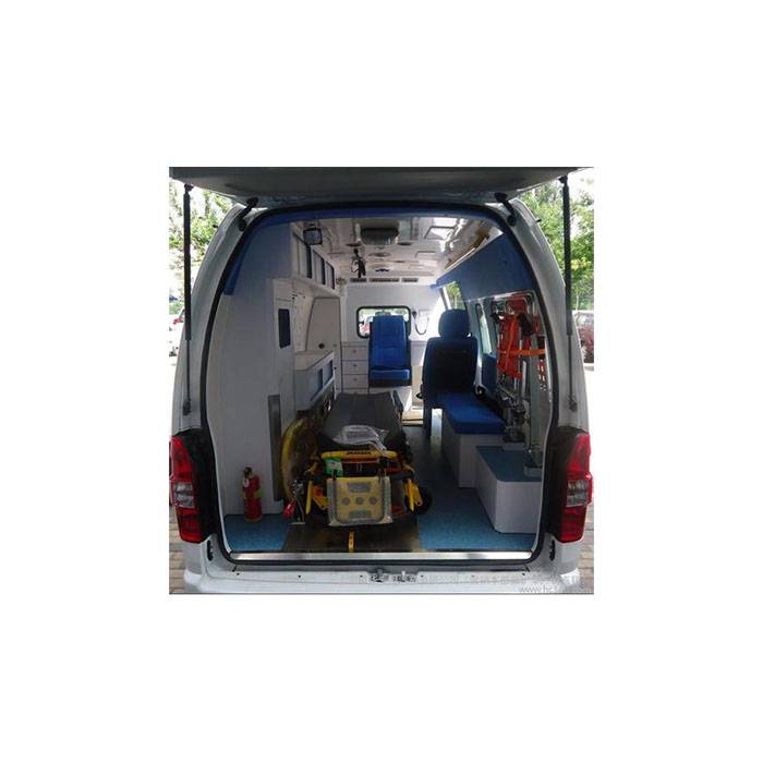 聊城市人民医院（聊城地区人民医院）租120私人急救车到鞍山市铁东区 救护车出租一般多少钱一辆