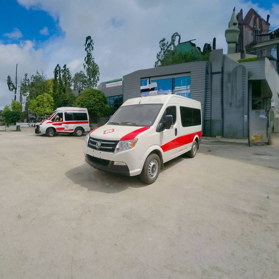 成都军区昆明总医院（43医院）租私家救护车转院到延安市黄龙县 救护车出租需要多少钱