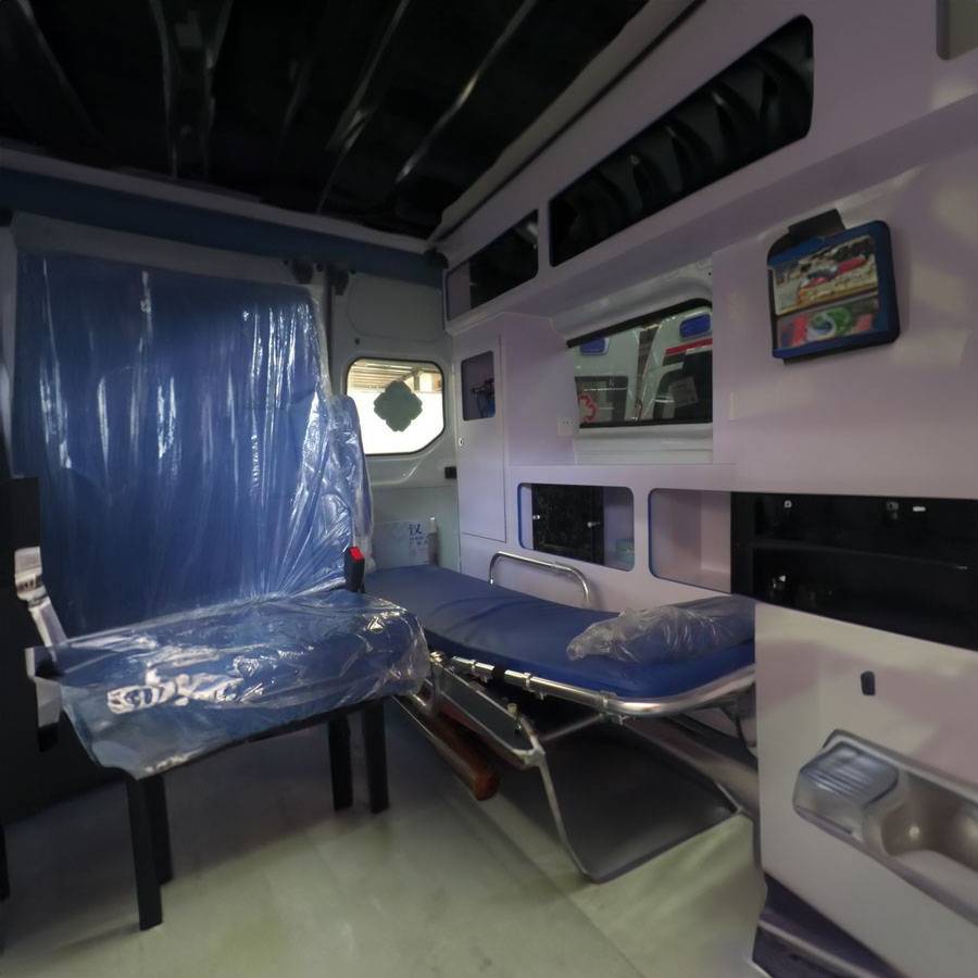 江西医学院第二附属医院租赁私人救护车到漳州市龙海市 救护车出租要交多少钱