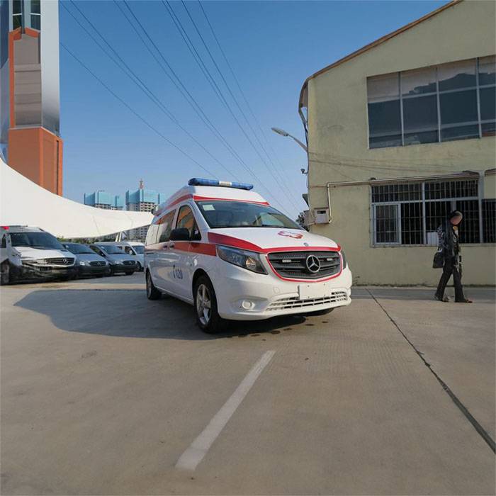 中南大学附属湘雅二医院（湘雅二院）租赁私人救护车到苏州市太仓市 救护车出租租车多少钱