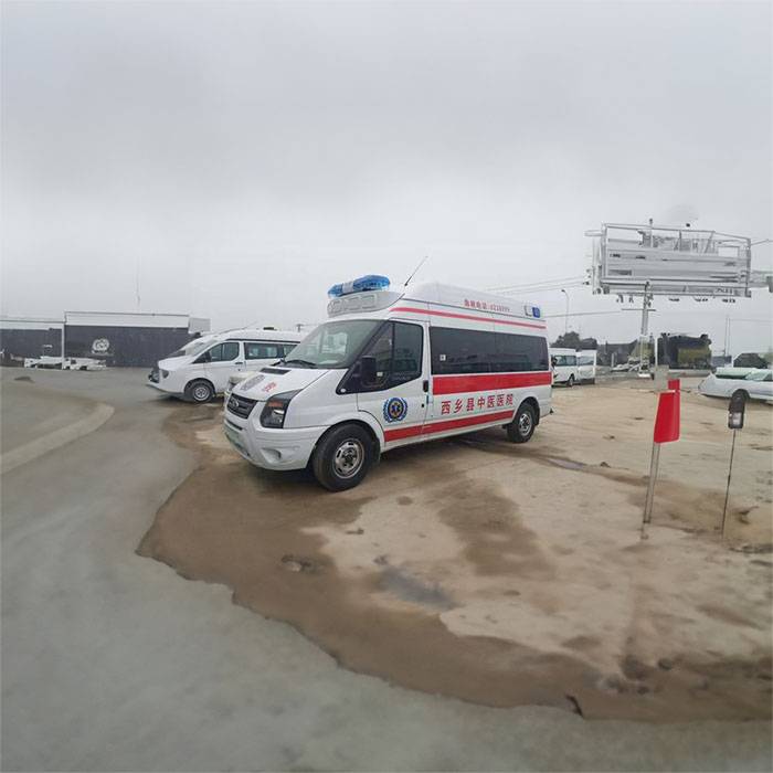 湘西土家族苗族自治州人民医院出租急救车护送到桂林市龙胜各族自治县 救护车出租车多少钱一公里