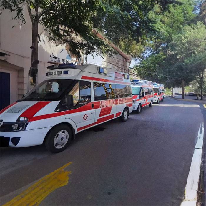 芜湖市第三人民医院租赁私家救护车转院到许昌市魏都区 专业救护车出租电话多少