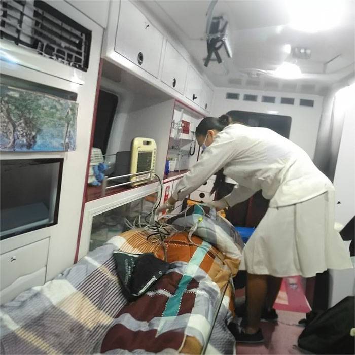 聊城市中医医院出租急救车护送到红河哈尼族彝族屏边苗族自治县 长途救护车出租哪个好