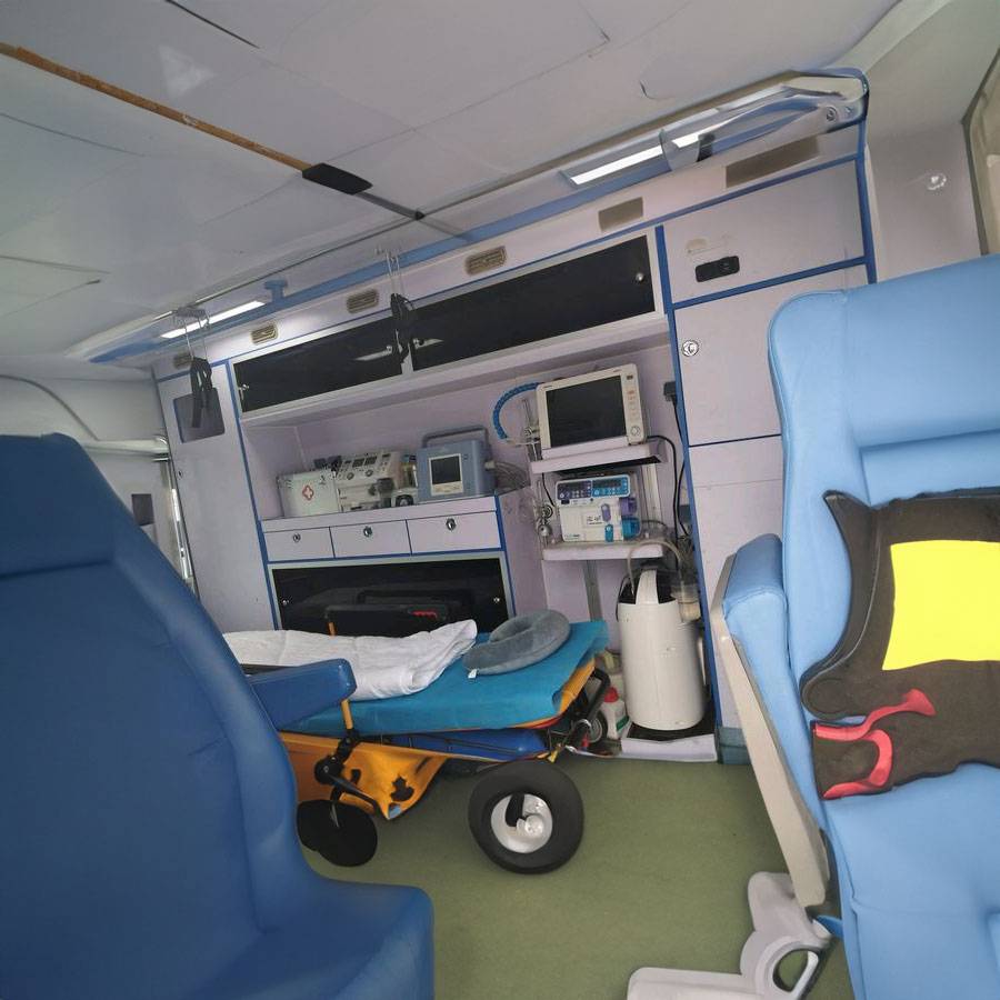新疆维吾尔自治区人民医院租赁私人救护车到秦皇岛市抚宁区 救护车出租电话多少