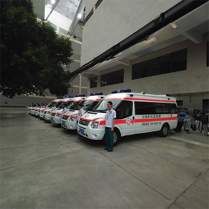 中国人民解放军第三中心医院私人救护车出租到梅州市大埔县 救护车出租价格表多少钱