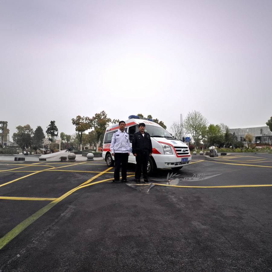 银川市人民医院租120私人急救车到十堰市郧西县 哪里有救护车出租电话多少