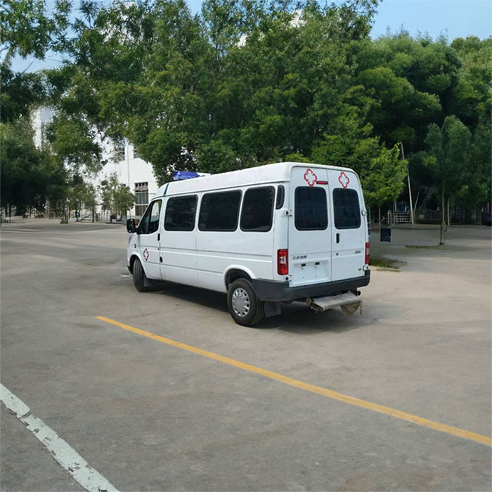 重庆市第九人民医院（重庆医科大学北碚附属医院）预约私人救护车租赁到保定市定兴县 有哪里救护车出租转院