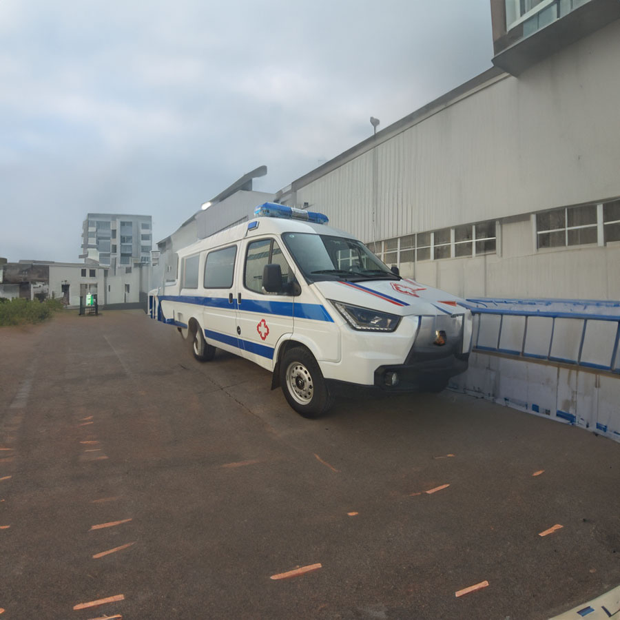 吉林省人民医院南区租赁私人救护车到泸州市 出租救护车哪里好