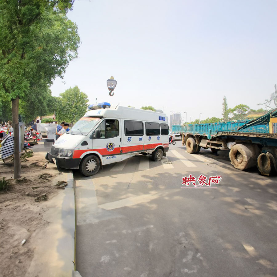 无锡市妇幼保健院预约私人救护车租赁到舟山市市辖区 救护车出租价格大概多少钱一公里