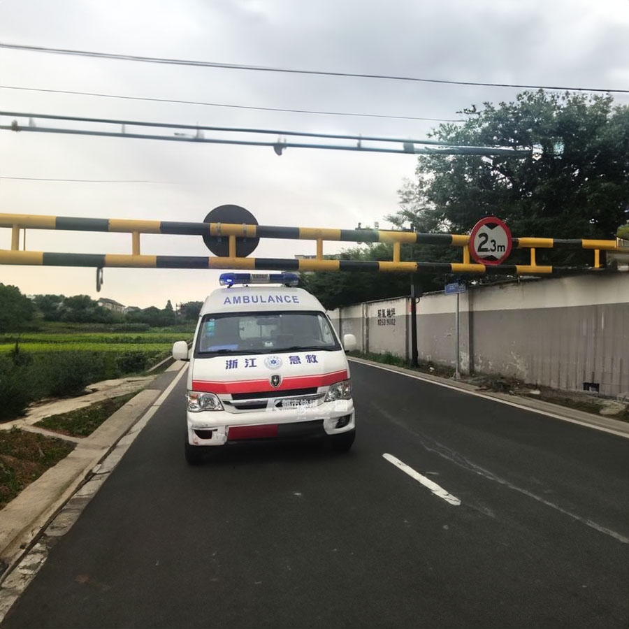 北京中医药大学东方医院租用私人救护车护送到梧州市蝶山区 长途救护车出租哪里专业