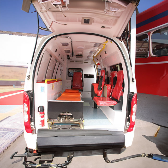 西南医院（中央医院）租120私人急救车到长沙市望城县 长途救护车出租哪里的好