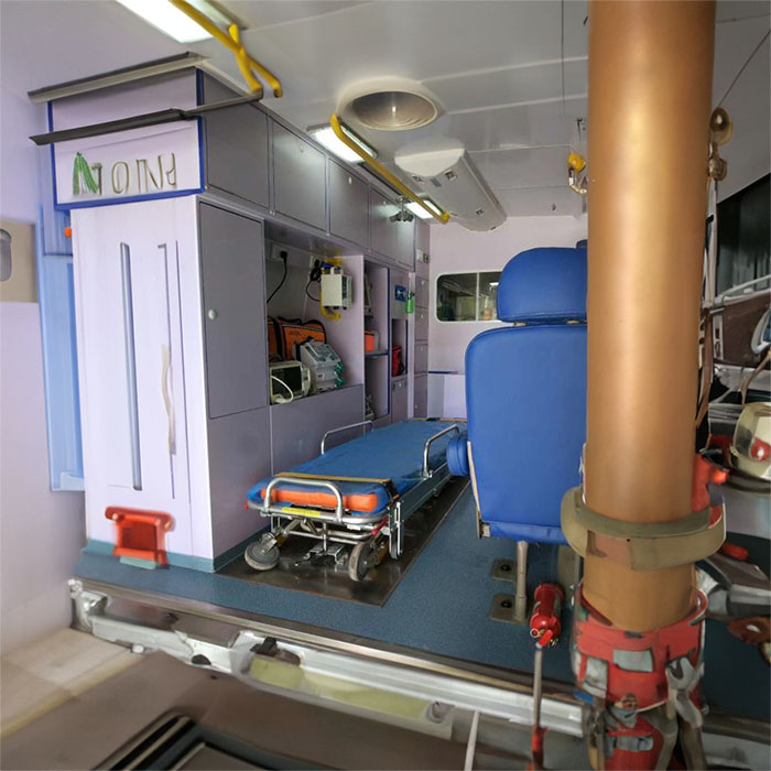 青海红十字医院青海省监狱管理局中心医院私人救护车租赁到西安市莲湖区 救护车如何收费 出租公司