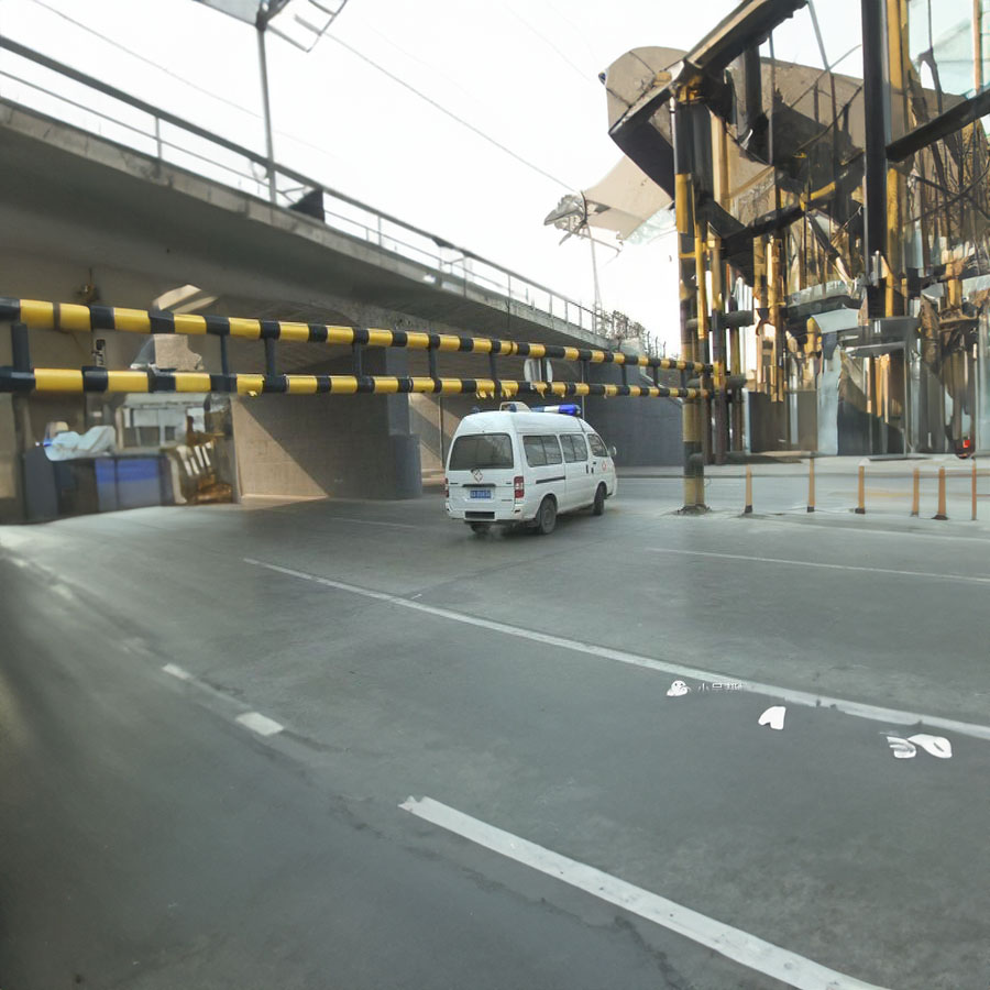 重庆市第四人民医院（重庆市急救医疗中心）租私人救护车到贵阳市乌当区 哪里有120救护车出租